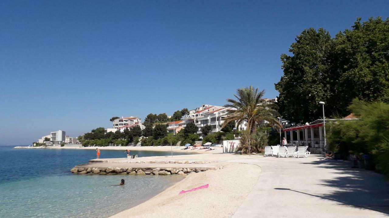 Apartmani Zilic Dugi Rat Esterno foto